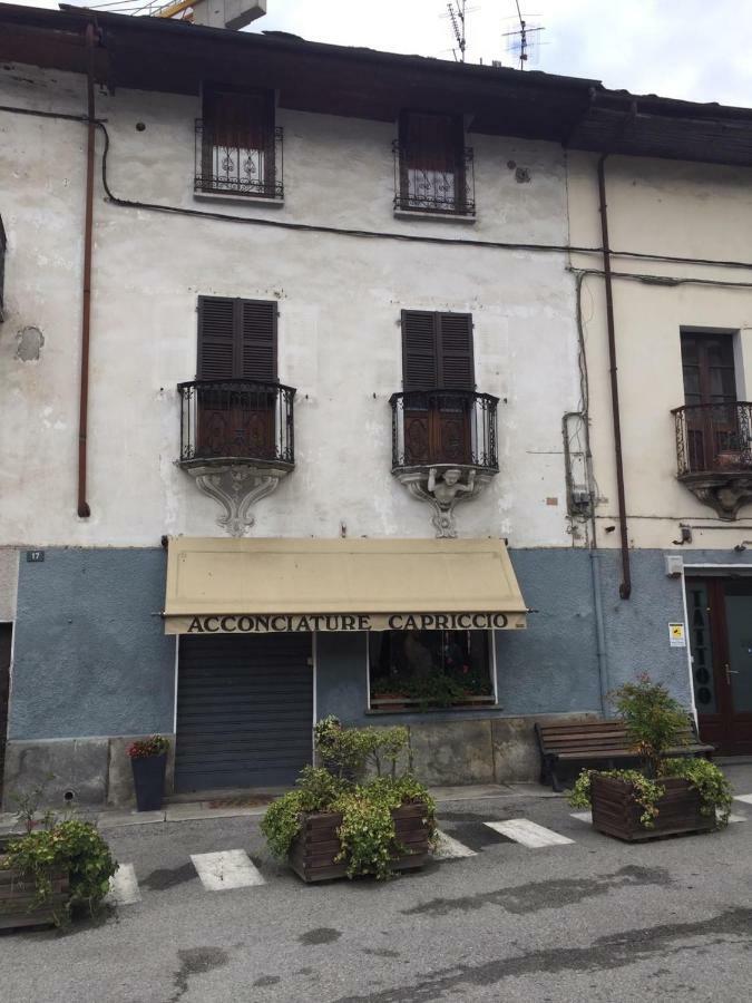 La Petite Maison De Julie Aosta Luaran gambar